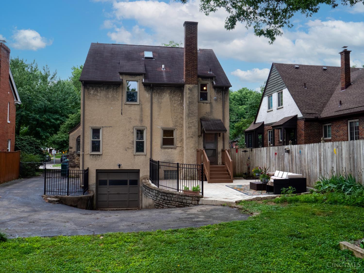 6182 Tulane Road