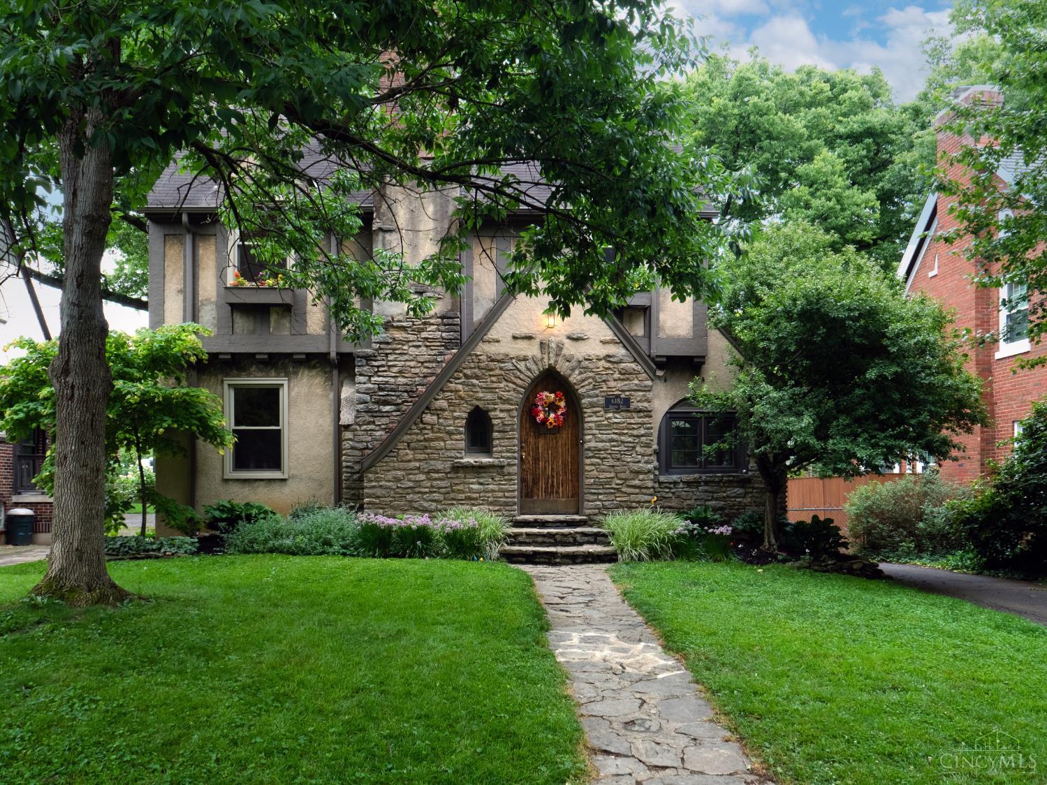 6182 Tulane Road