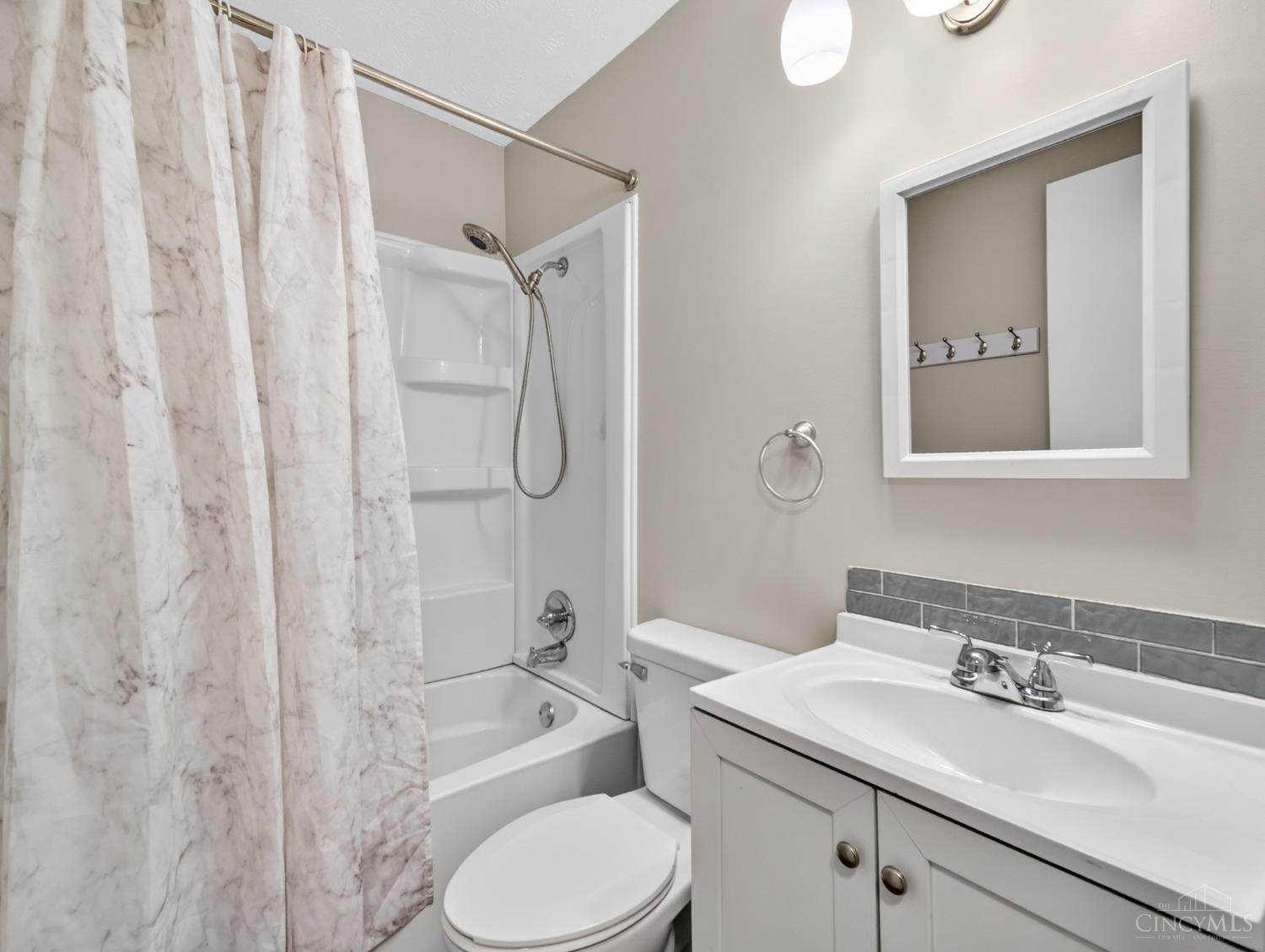 2432 Bracebridge Drive