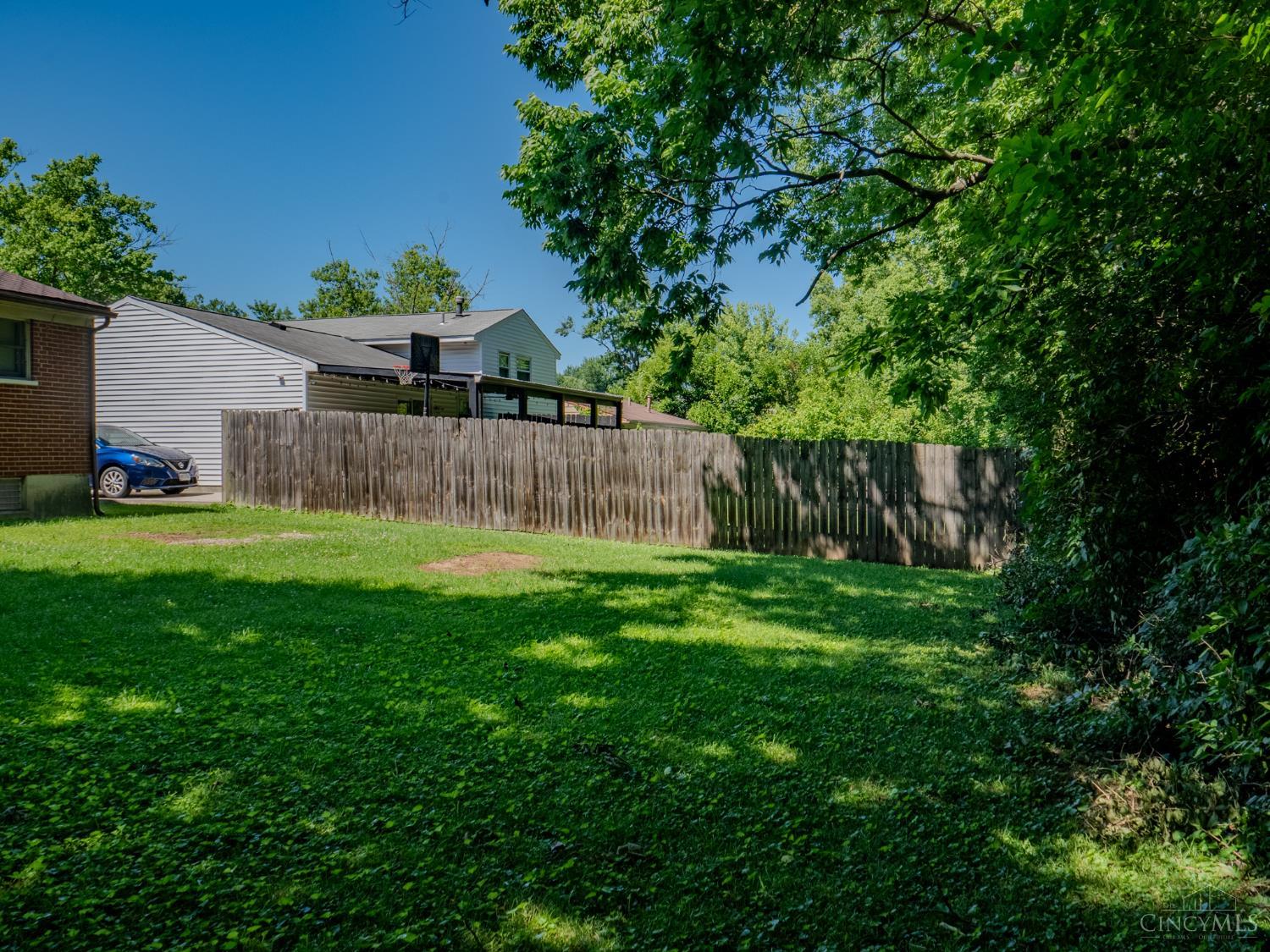 2432 Bracebridge Drive