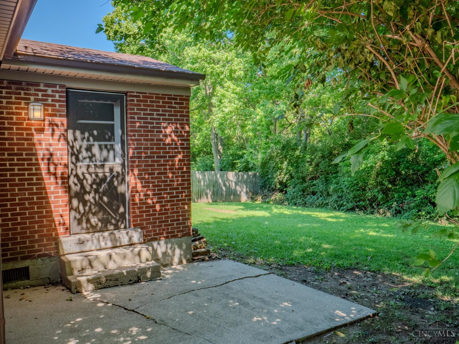 2432 Bracebridge Drive