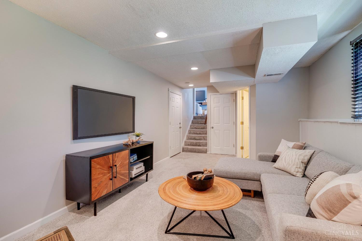 5380 Orchardvalley Drive