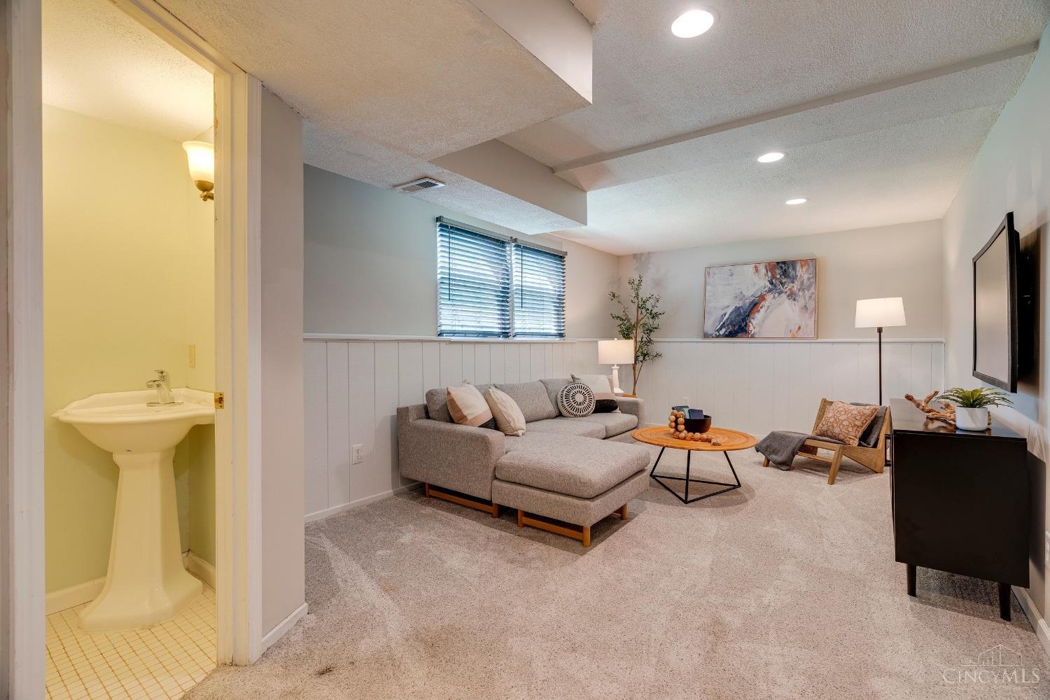 5380 Orchardvalley Drive
