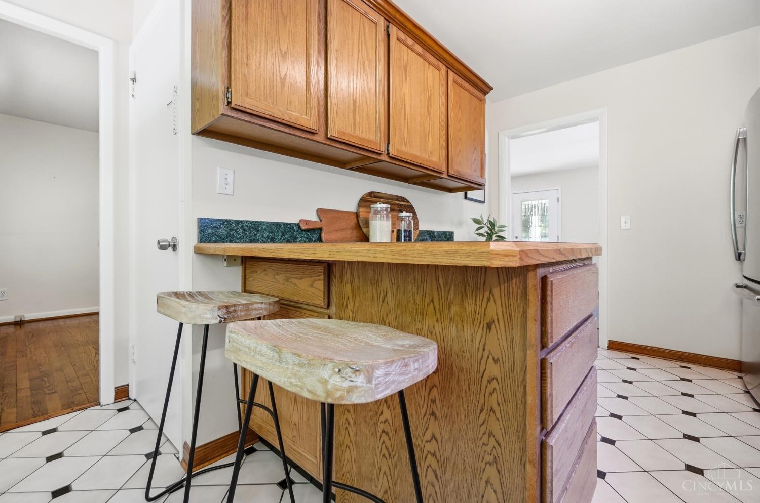 2839 Pineridge Avenue