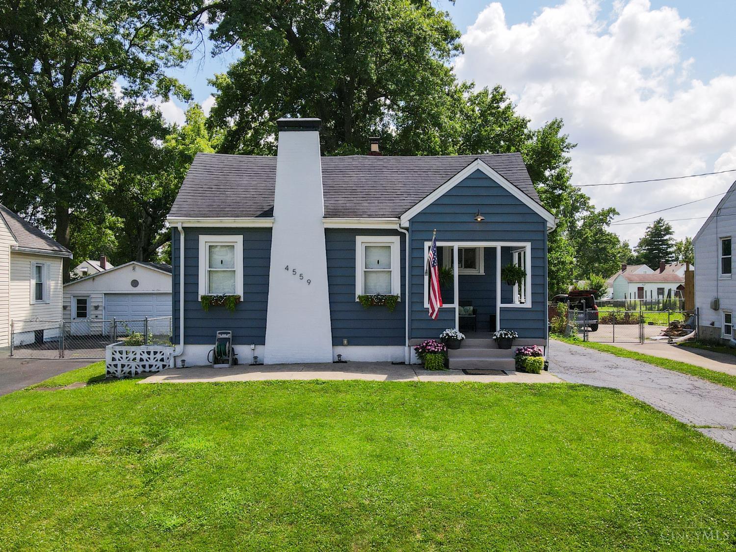 4559 Buxton Road