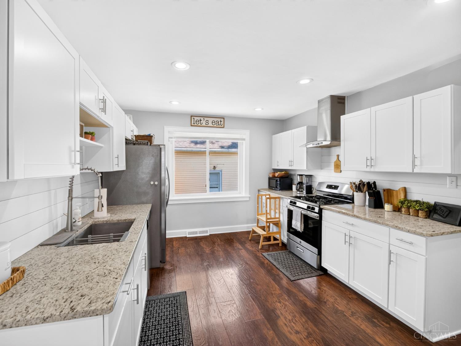 4559 Buxton Road