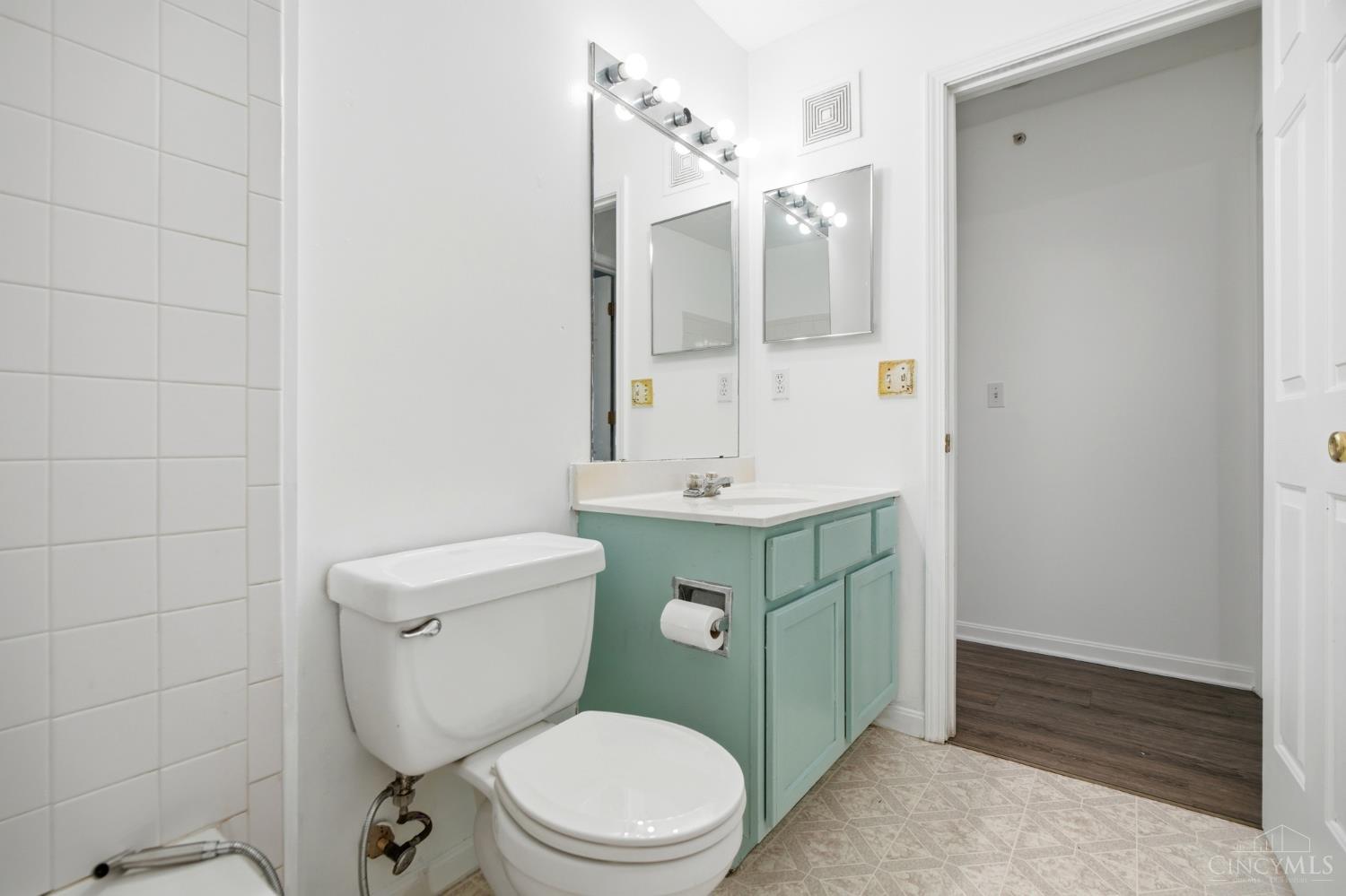 8171 Autumn Woods Lane Unit: 103