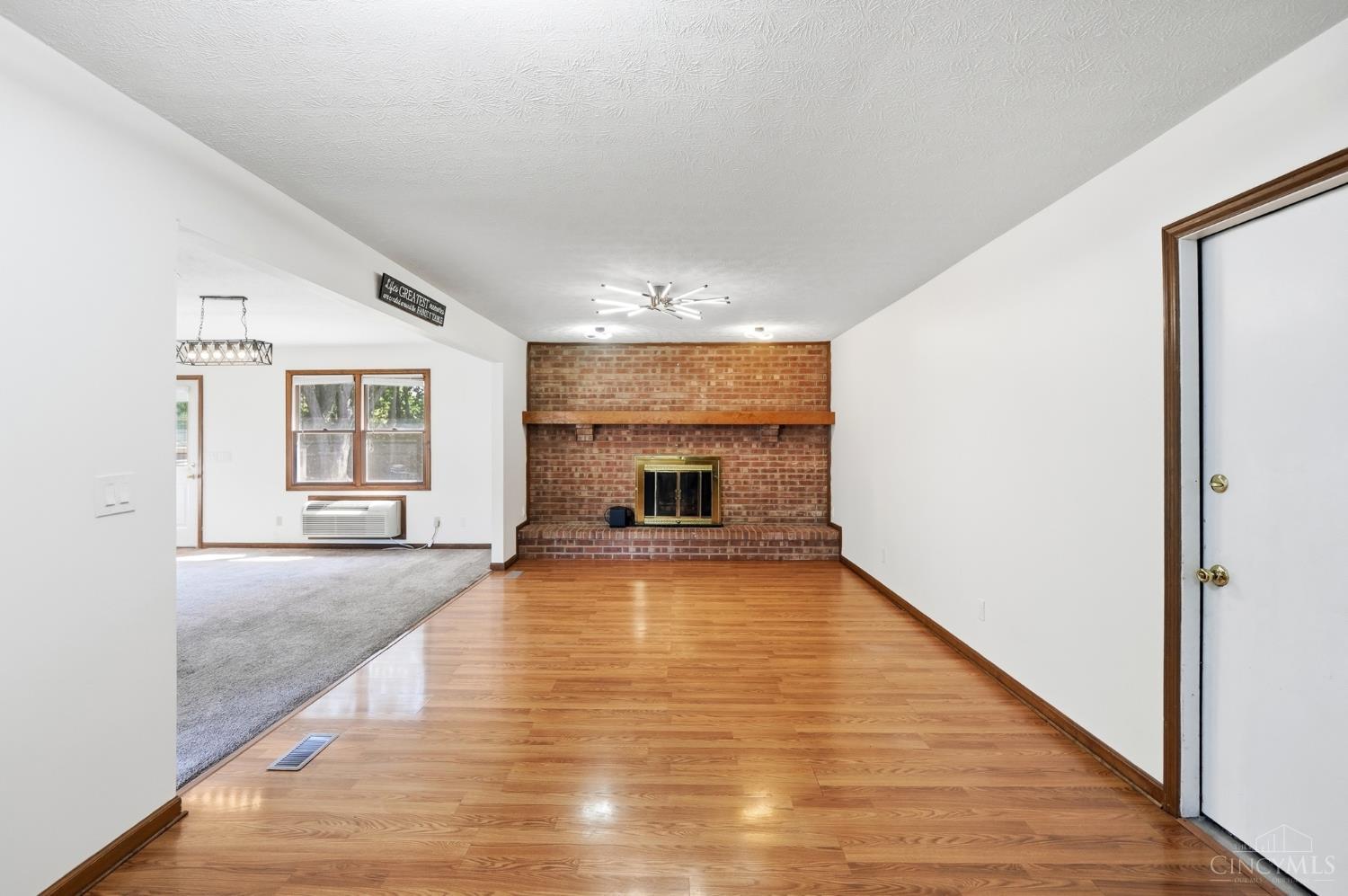 827 Quailwood Court