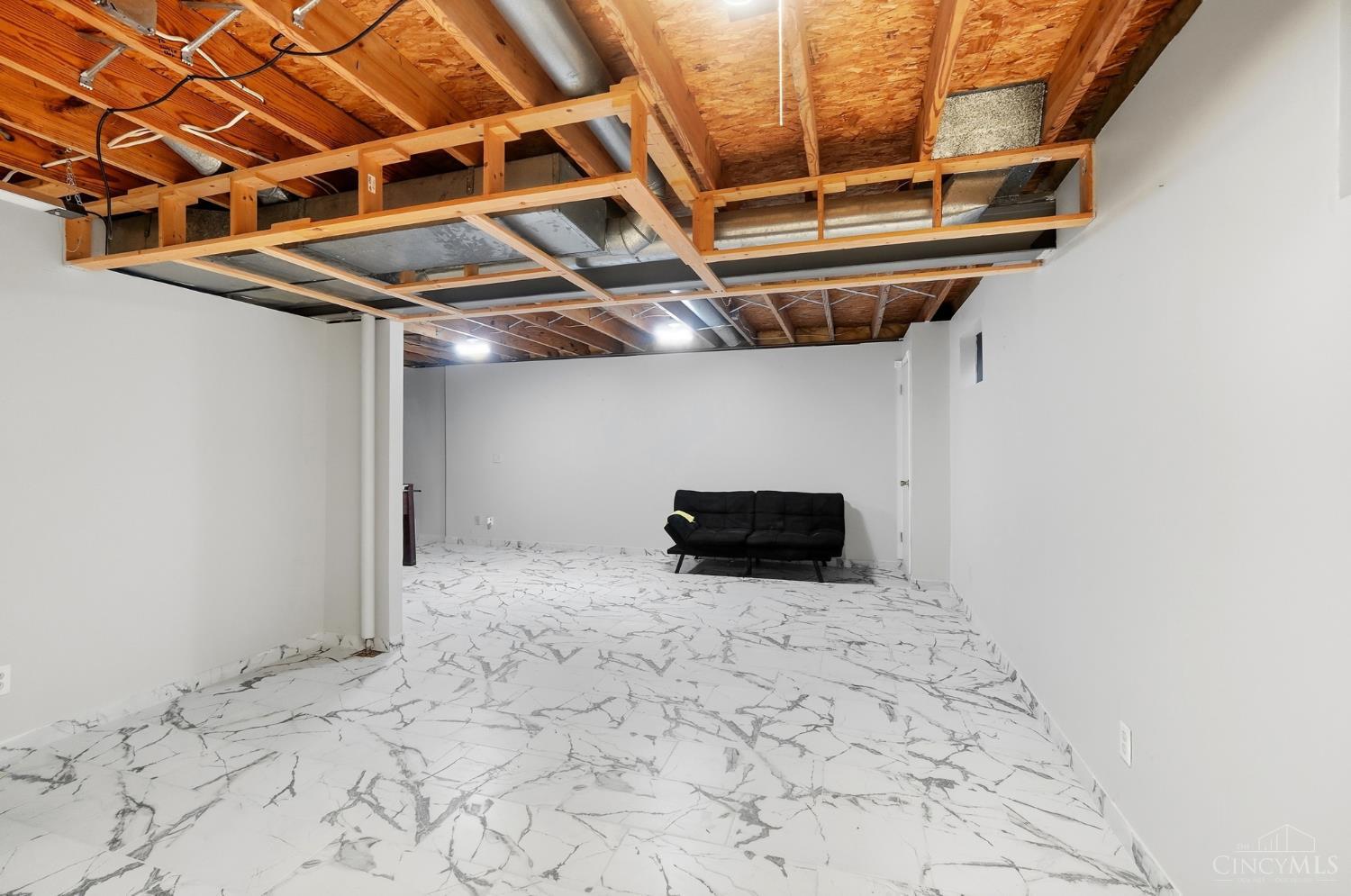 827 Quailwood Court