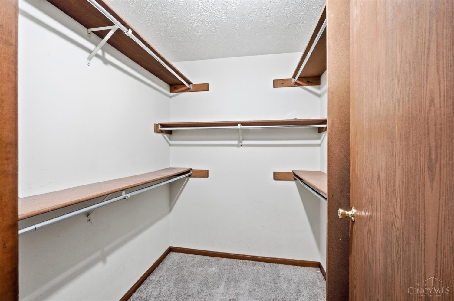 827 Quailwood Court