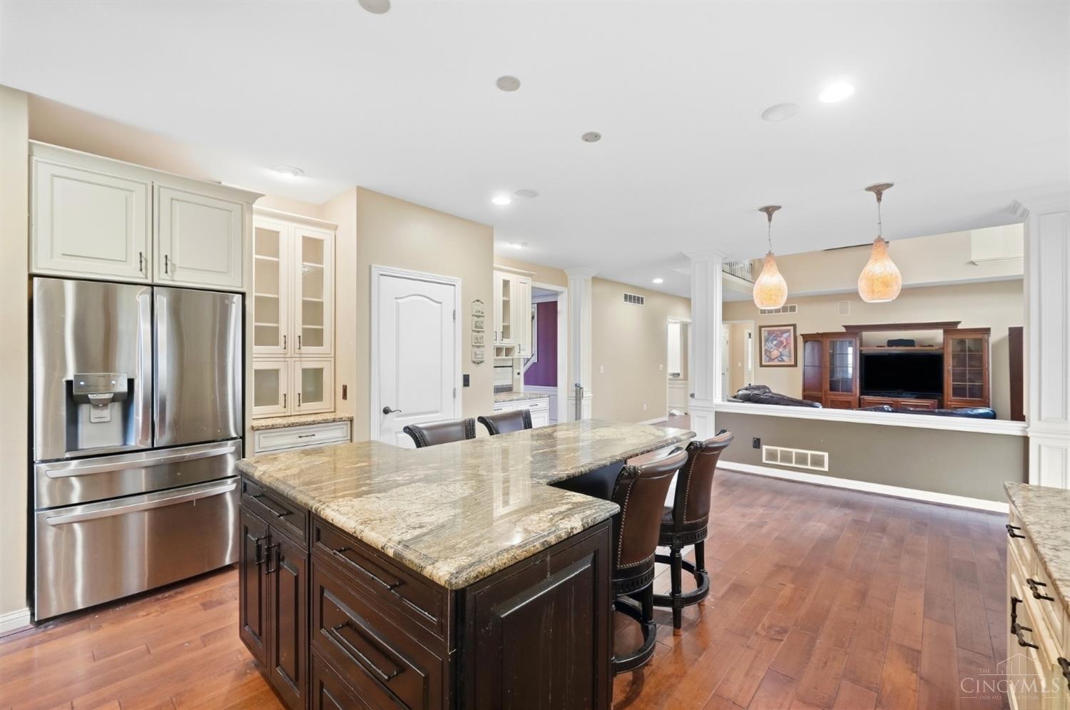 7649 Hunters Trail