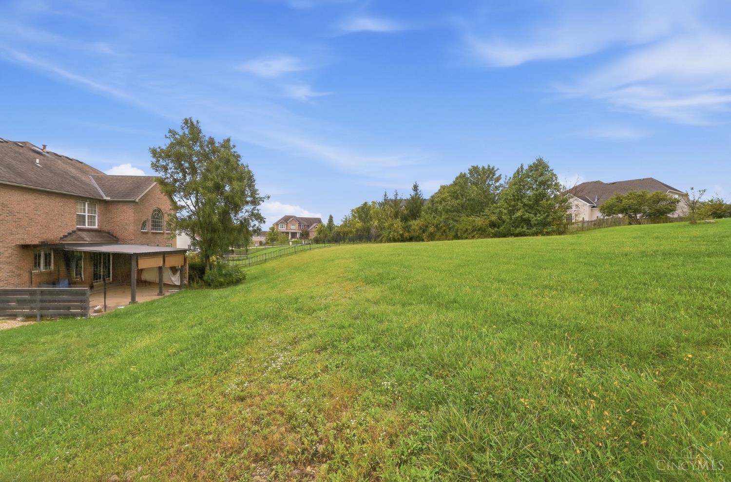 7649 Hunters Trail