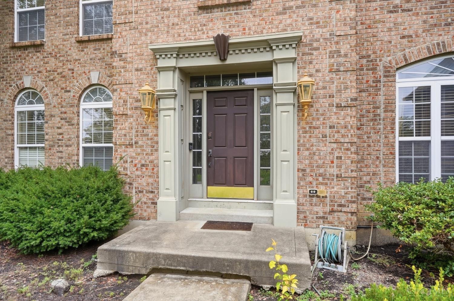 7649 Hunters Trail