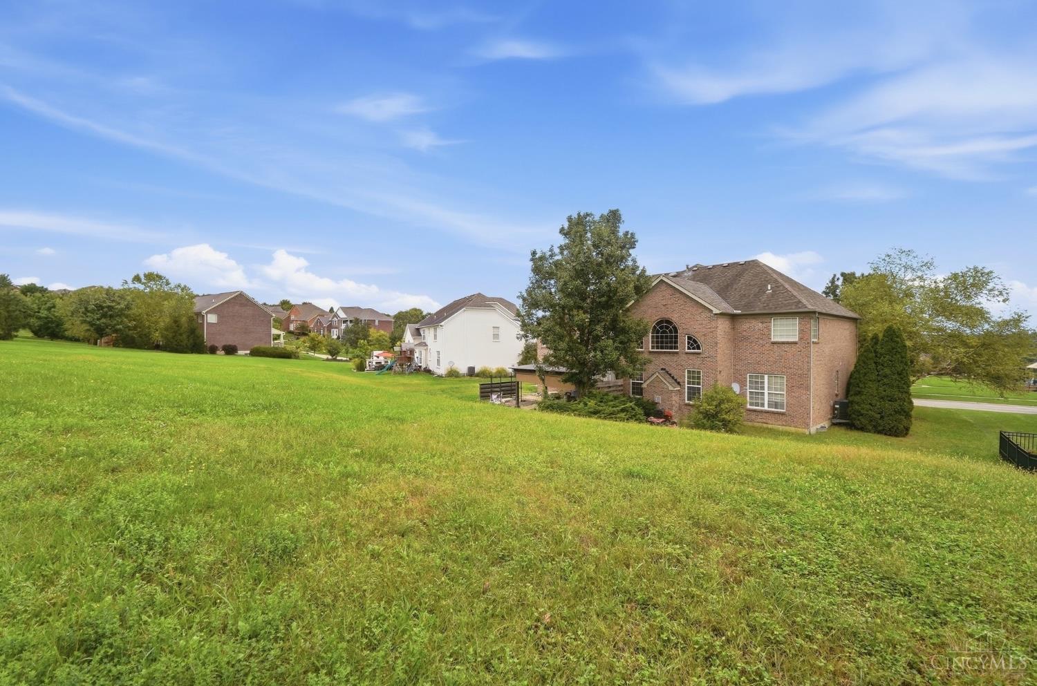 7649 Hunters Trail