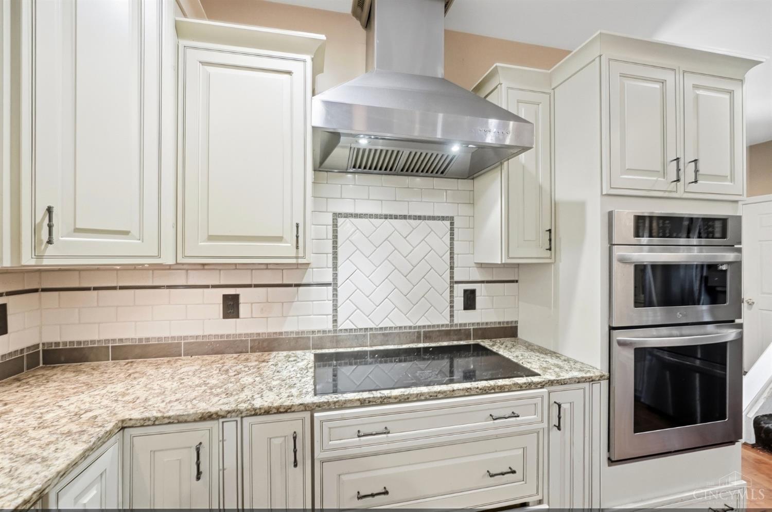 7649 Hunters Trail