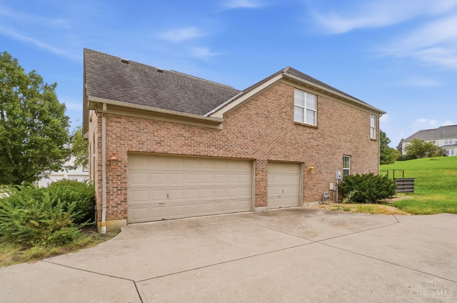 7649 Hunters Trail