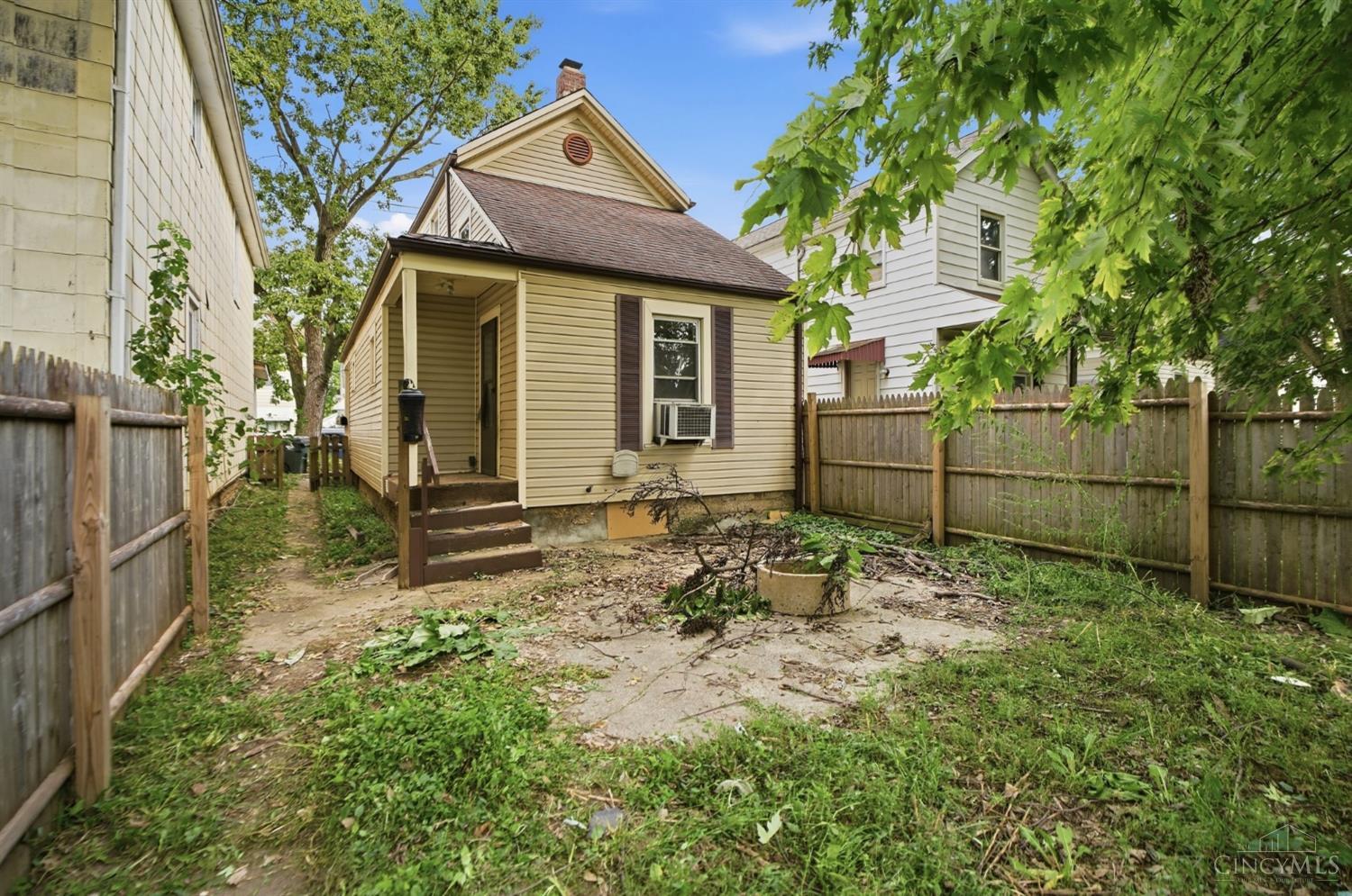 2439 Benninghofen Avenue