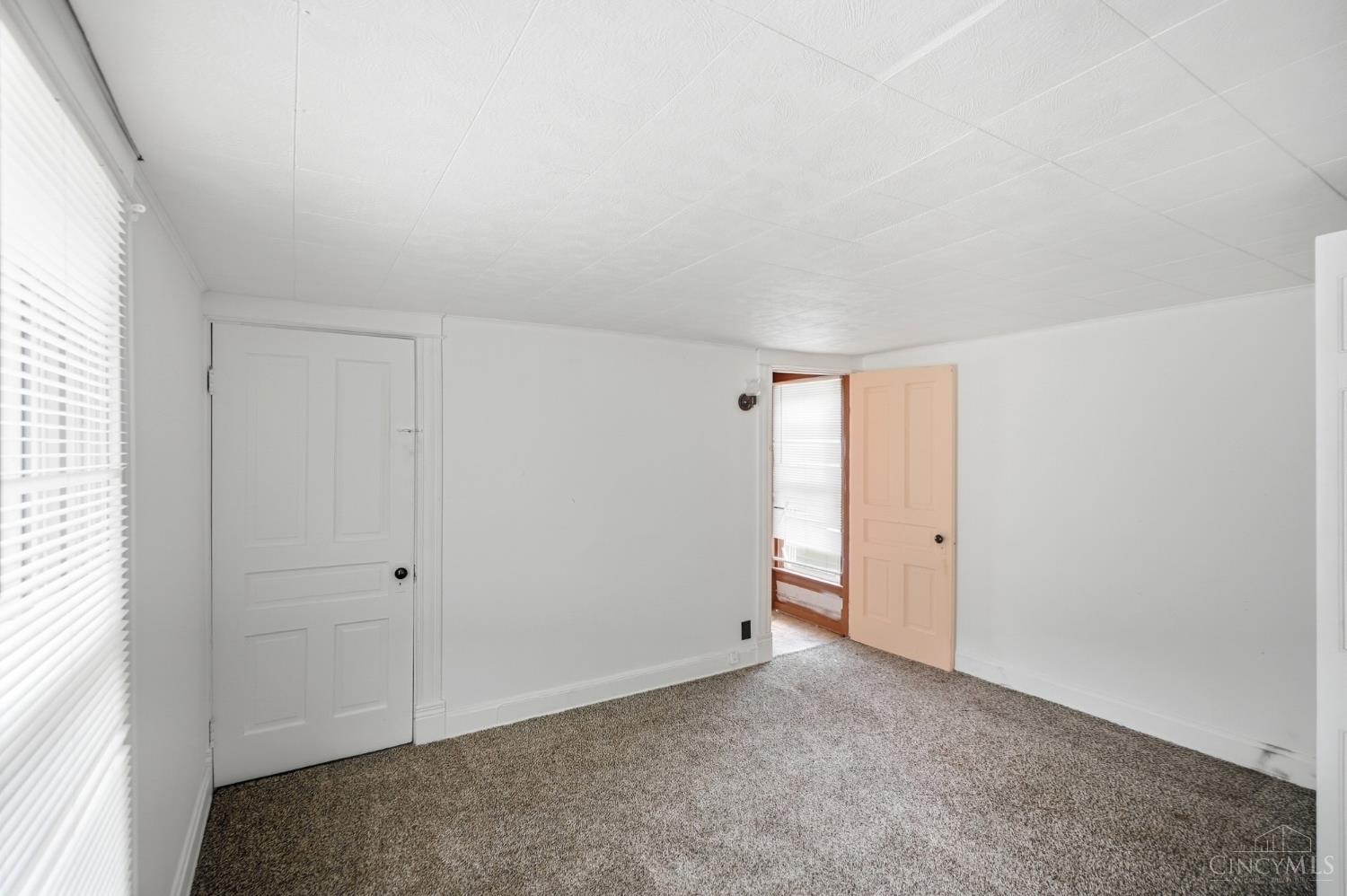 2439 Benninghofen Avenue