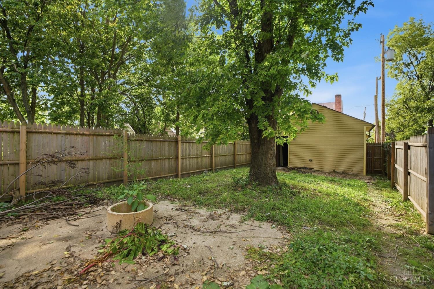 2439 Benninghofen Avenue