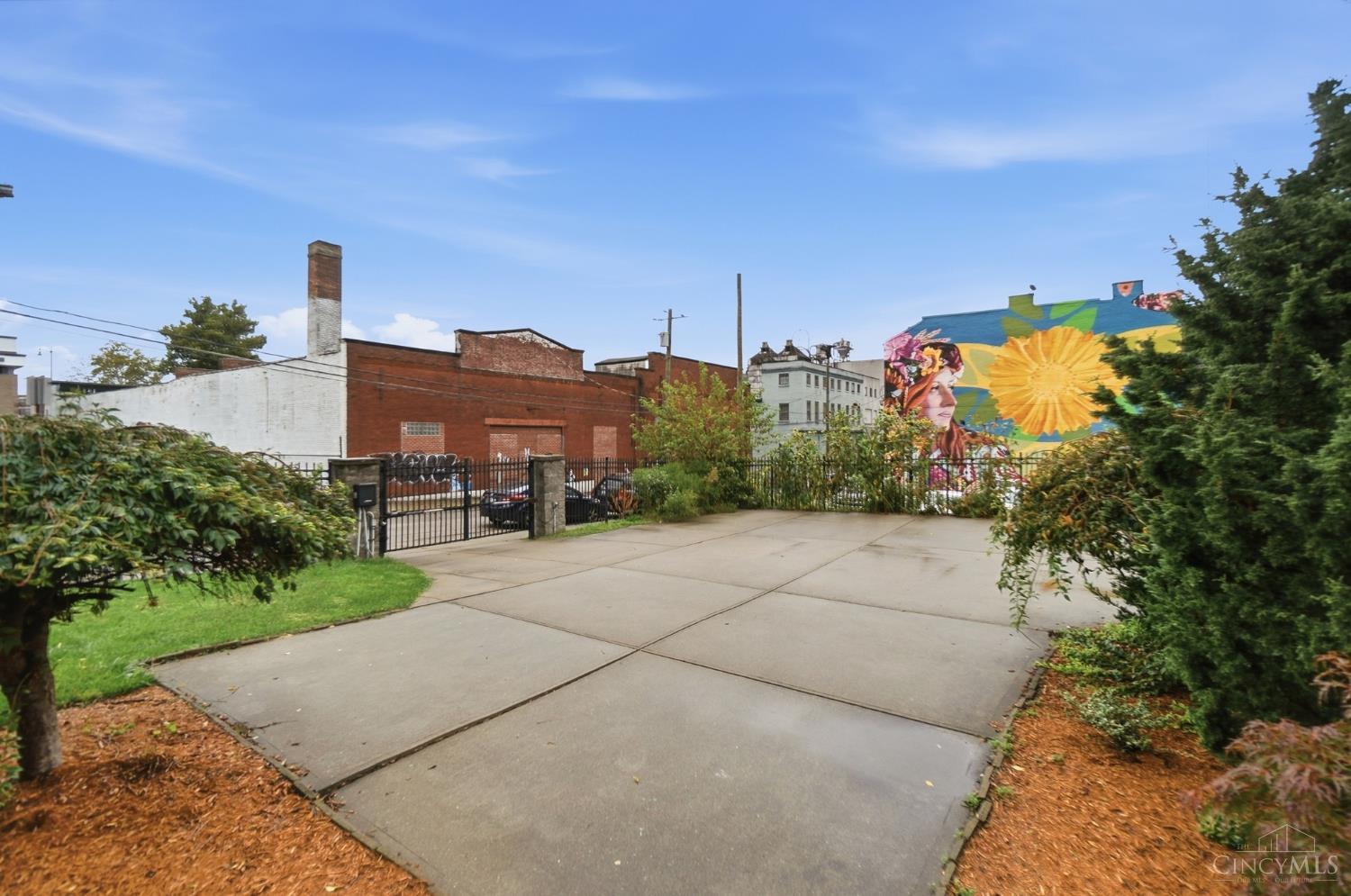 1908 Dunlap Street Unit: 1W