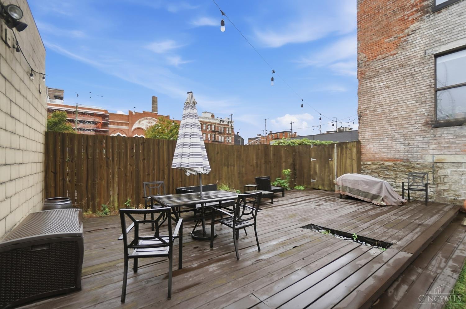 1908 Dunlap Street Unit: 1W