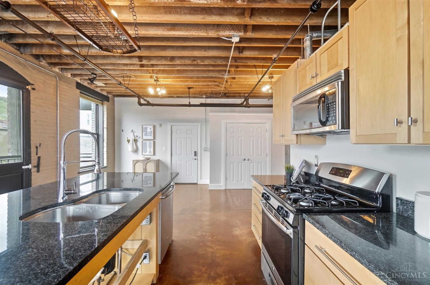 1908 Dunlap Street Unit: 1W