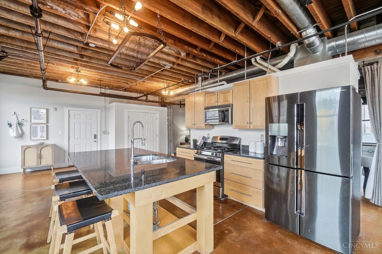 1908 Dunlap Street Unit: 1W