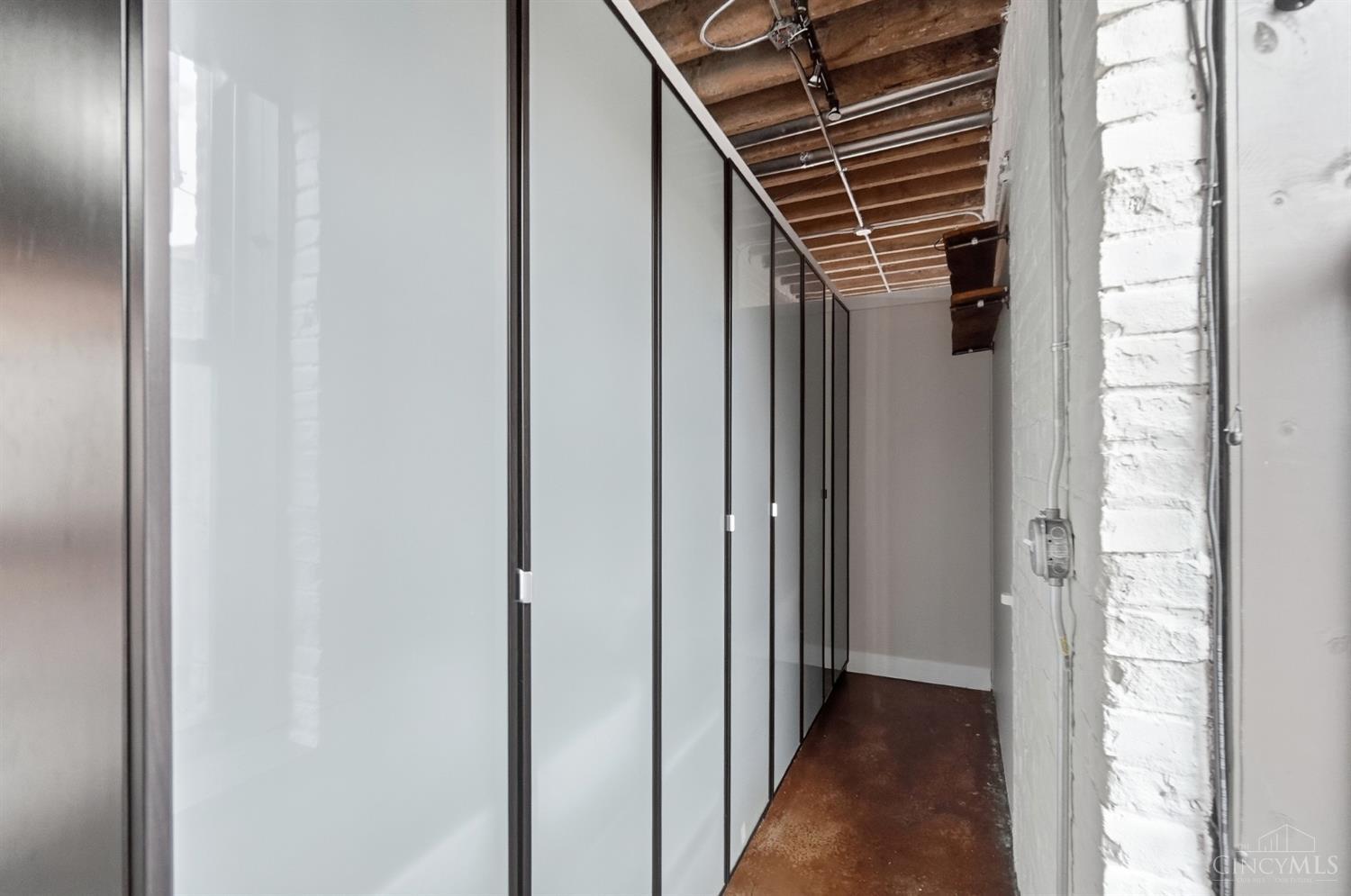 1908 Dunlap Street Unit: 1W