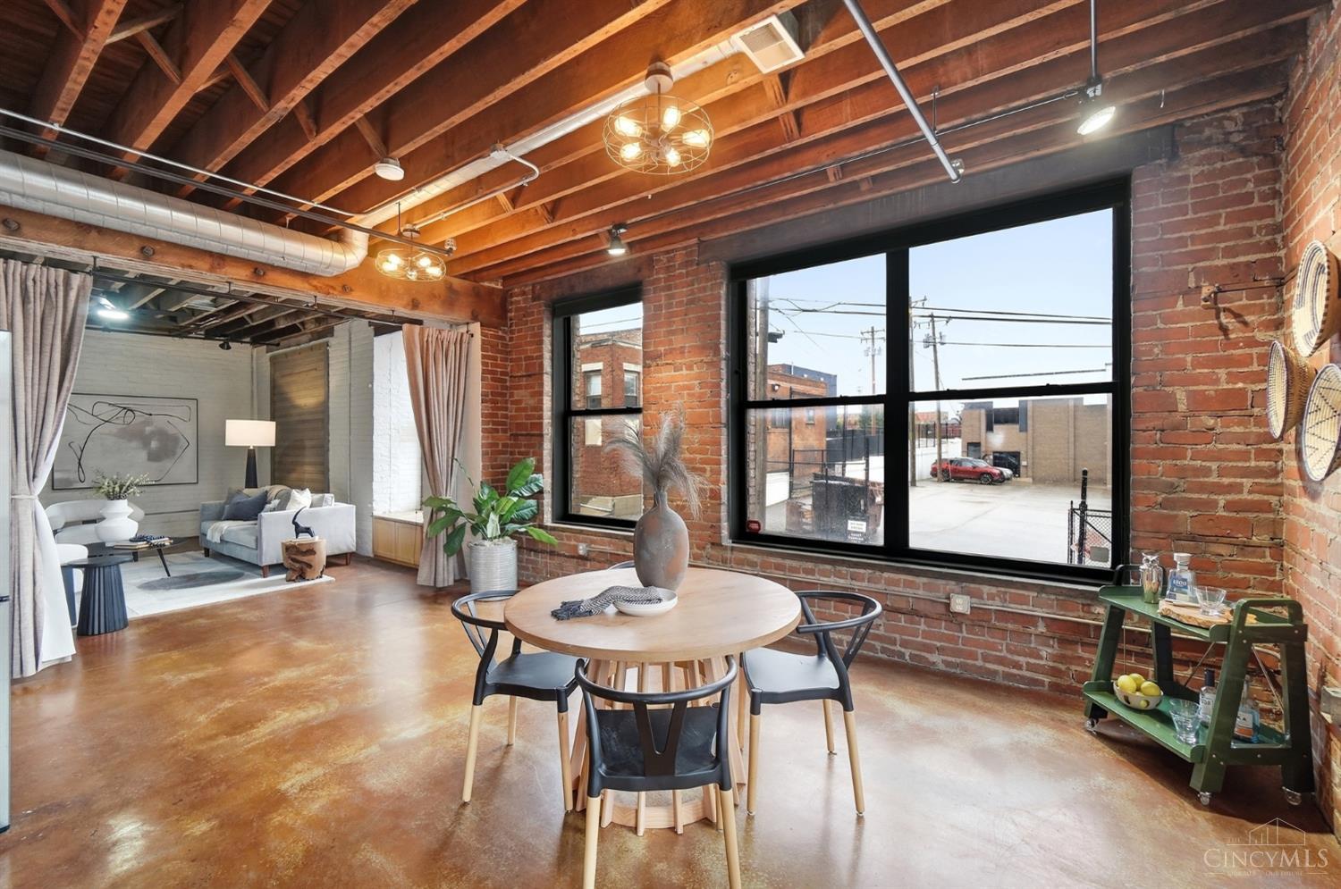 1908 Dunlap Street Unit: 1W