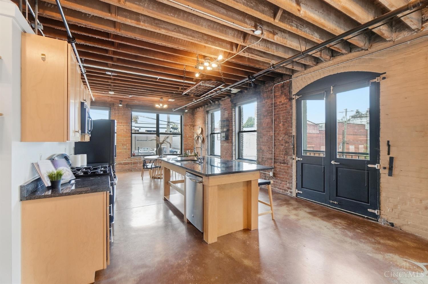 1908 Dunlap Street Unit: 1W