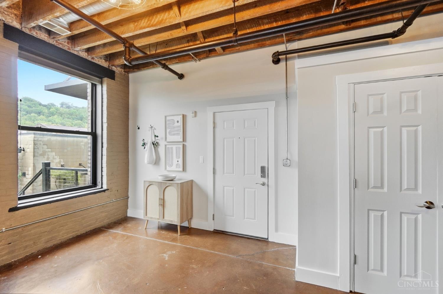 1908 Dunlap Street Unit: 1W