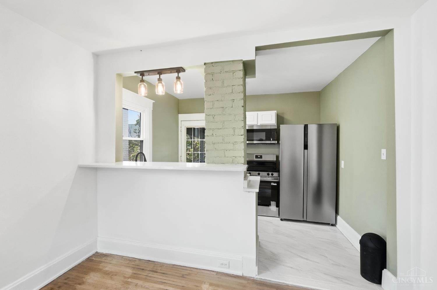 4020 Forest Avenue Unit: 2