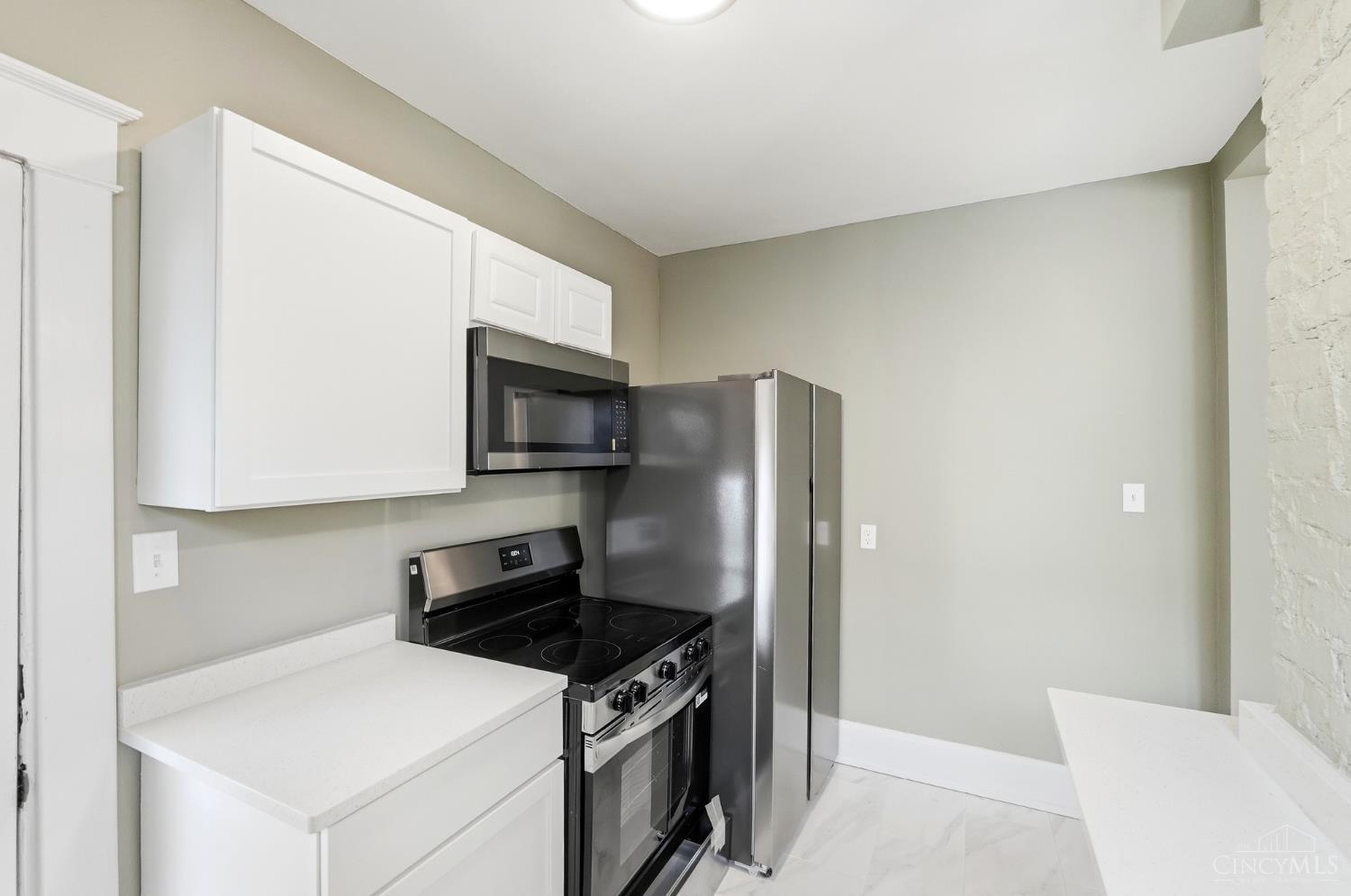 4020 Forest Avenue Unit: 2