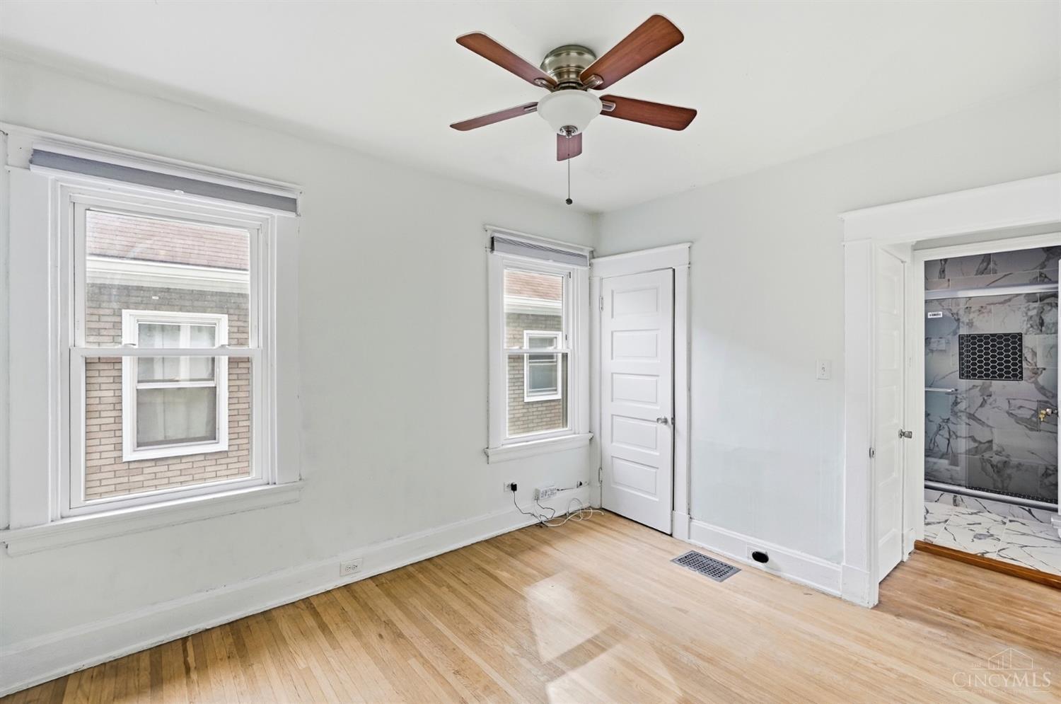 4020 Forest Avenue Unit: 2