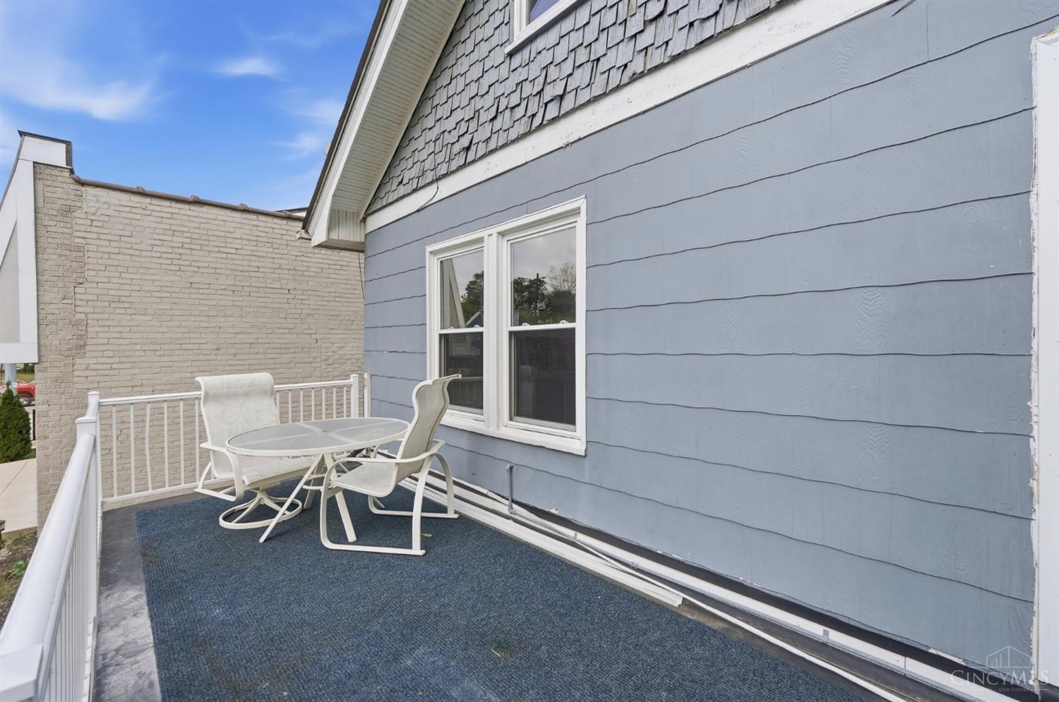4020 Forest Avenue Unit: 2