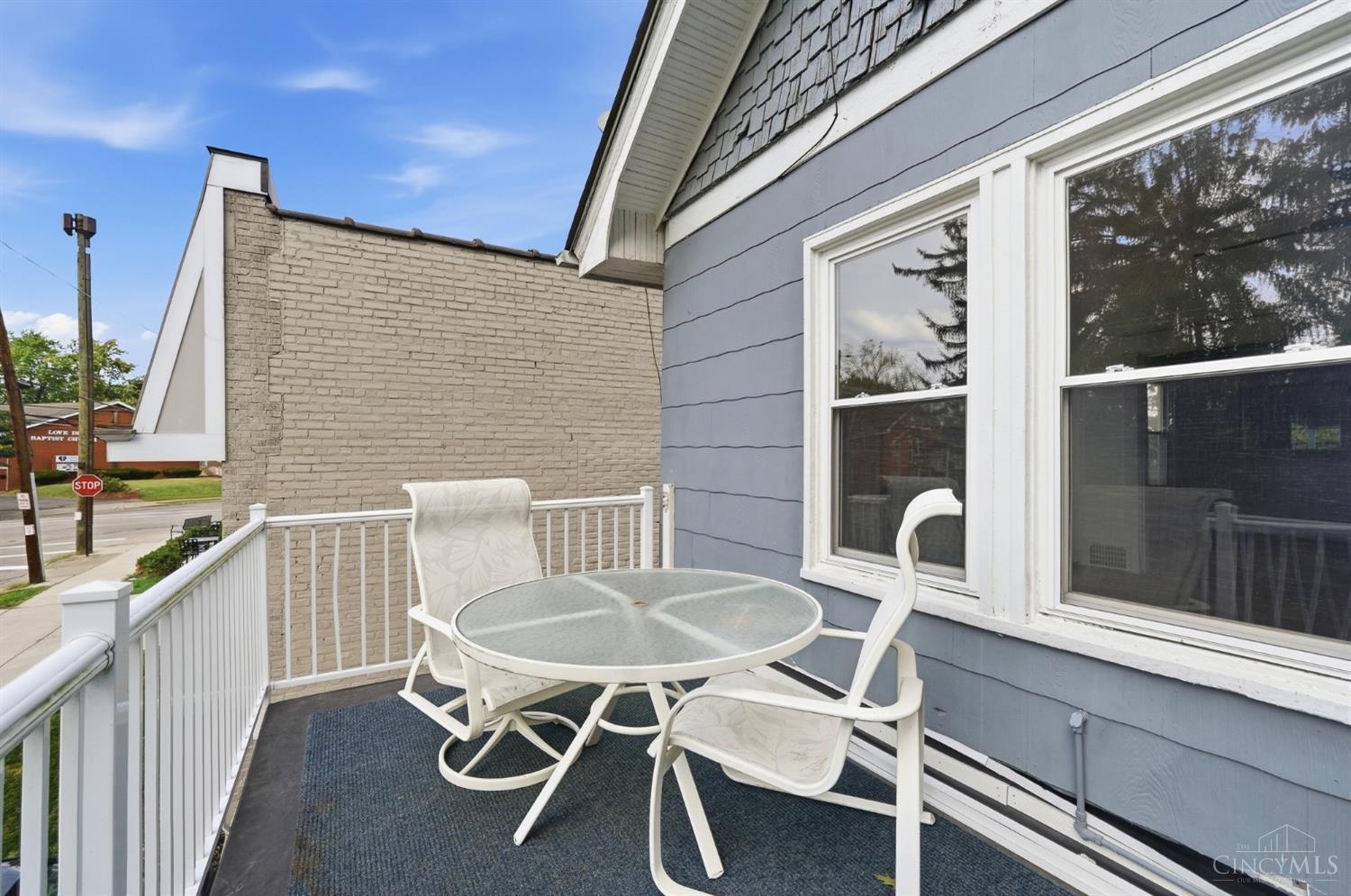 4020 Forest Avenue Unit: 2