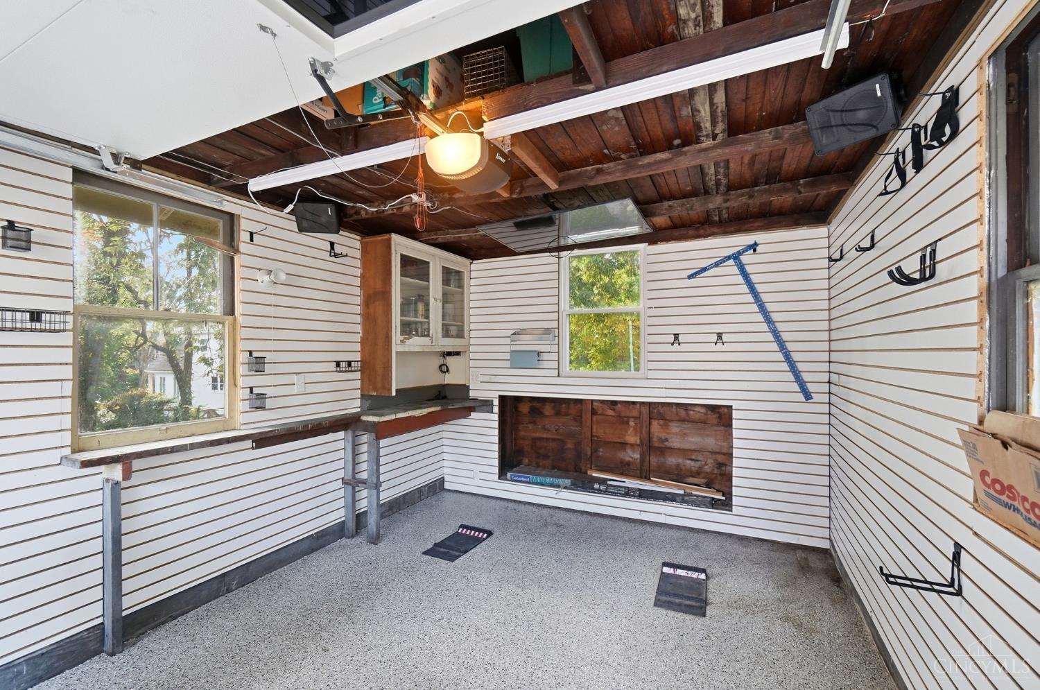 3357 Woodford Road