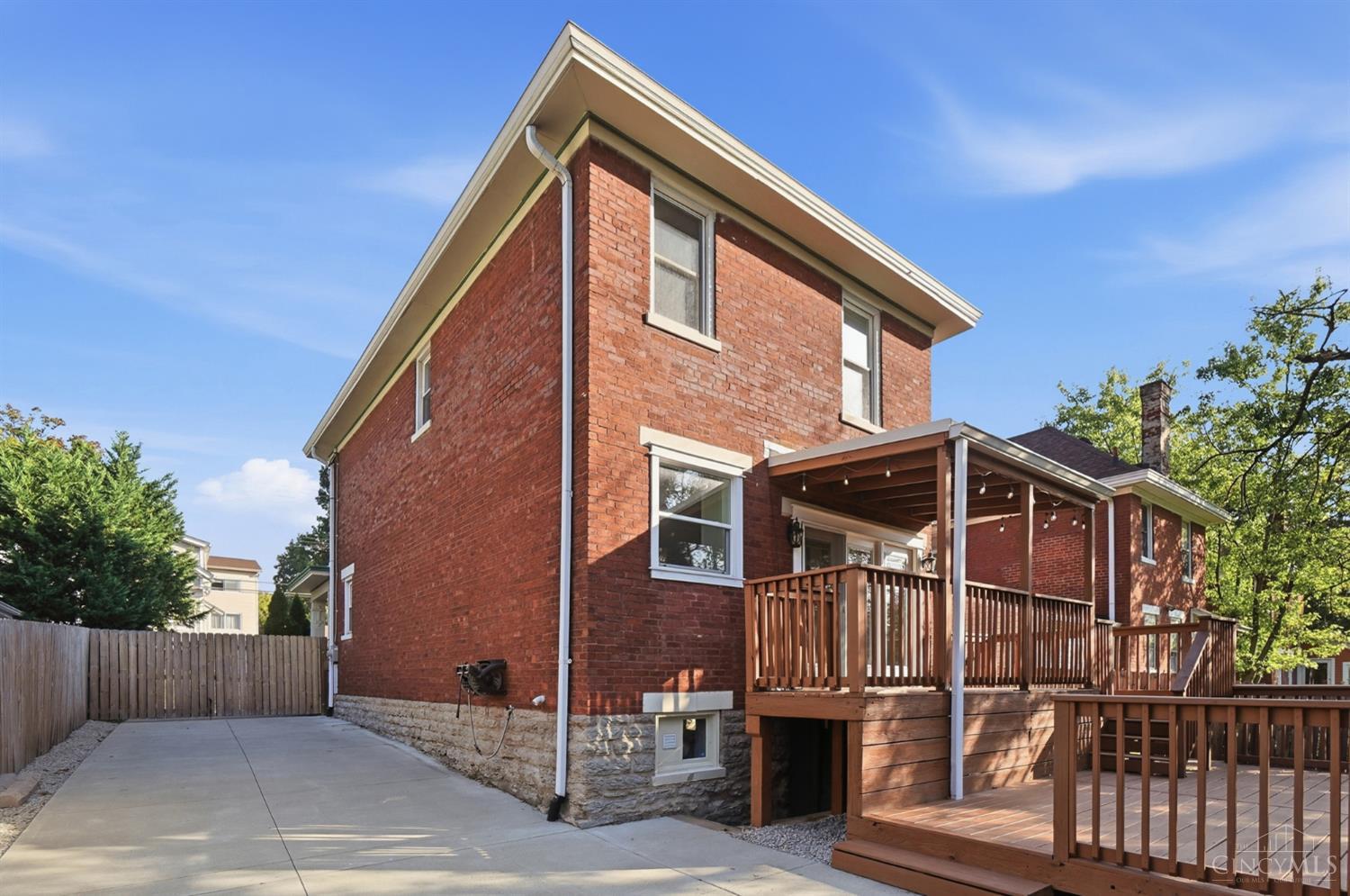 3357 Woodford Road