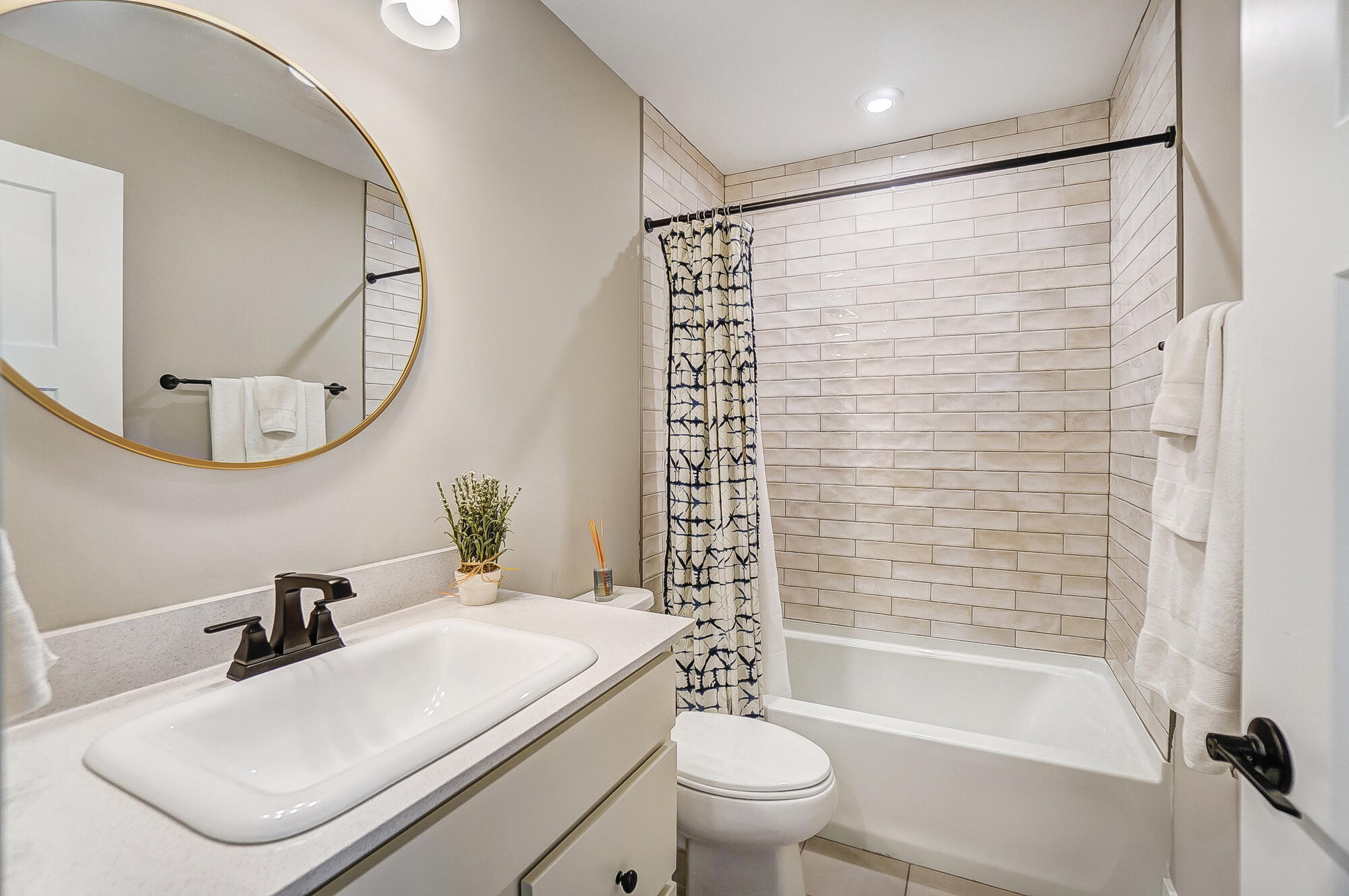 2822 Shellbark Circle