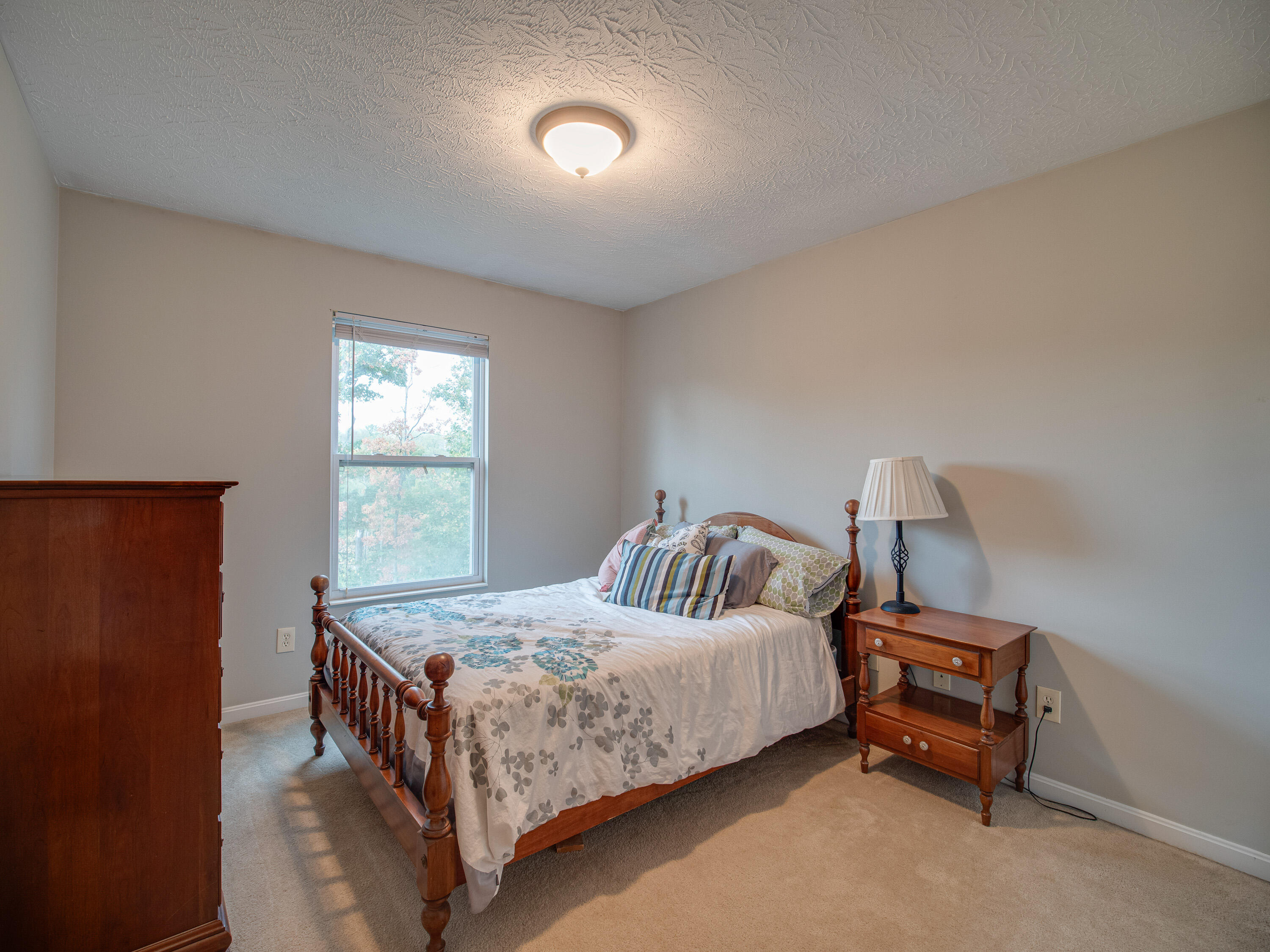 10149 Meadow Glen Drive