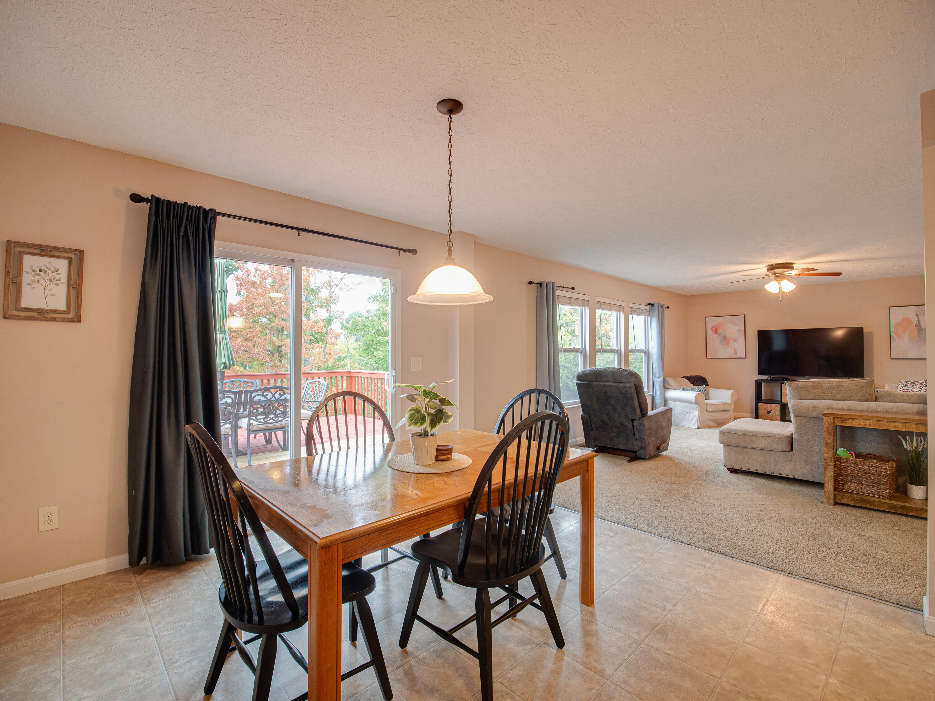 10149 Meadow Glen Drive