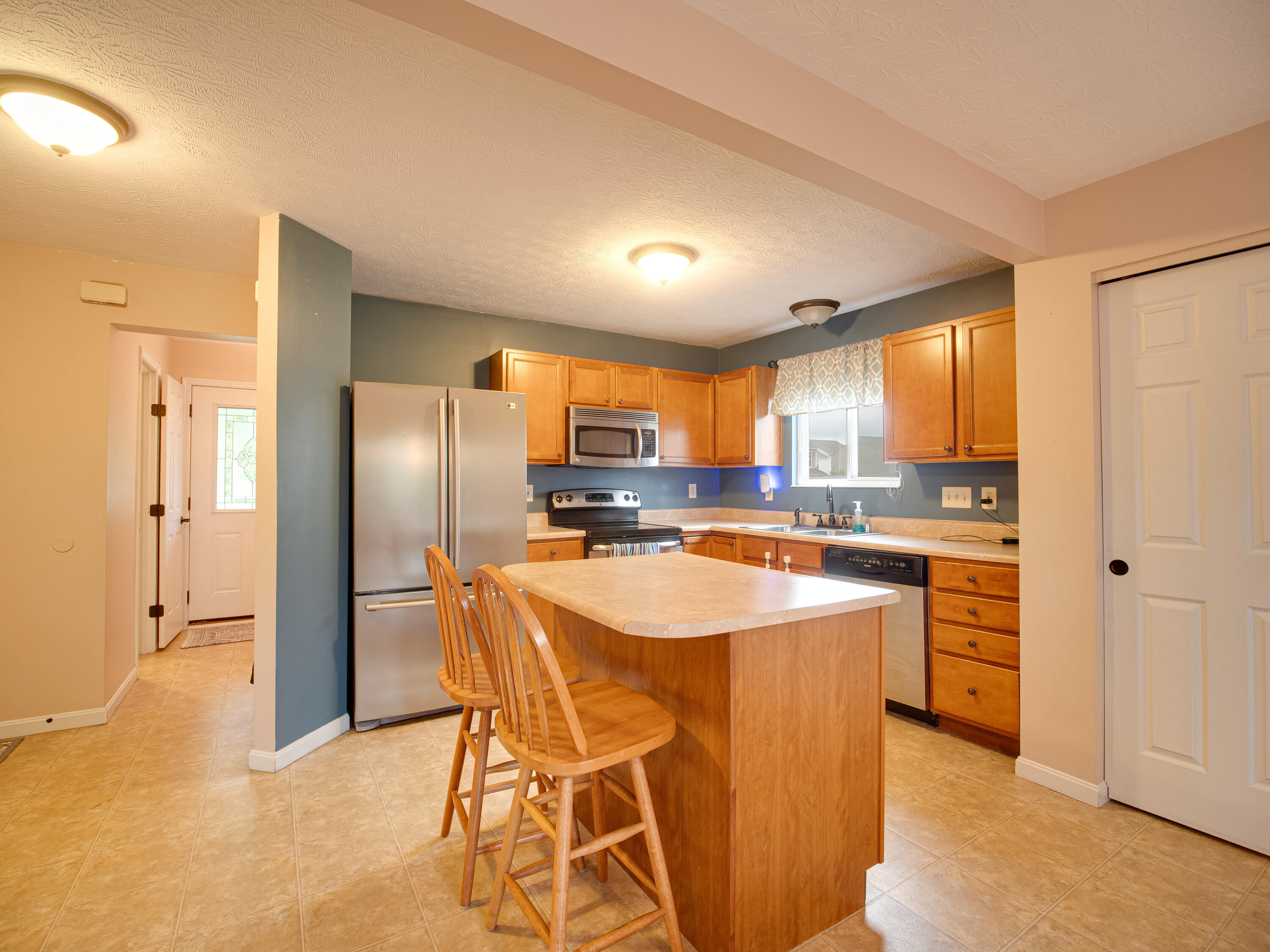 10149 Meadow Glen Drive