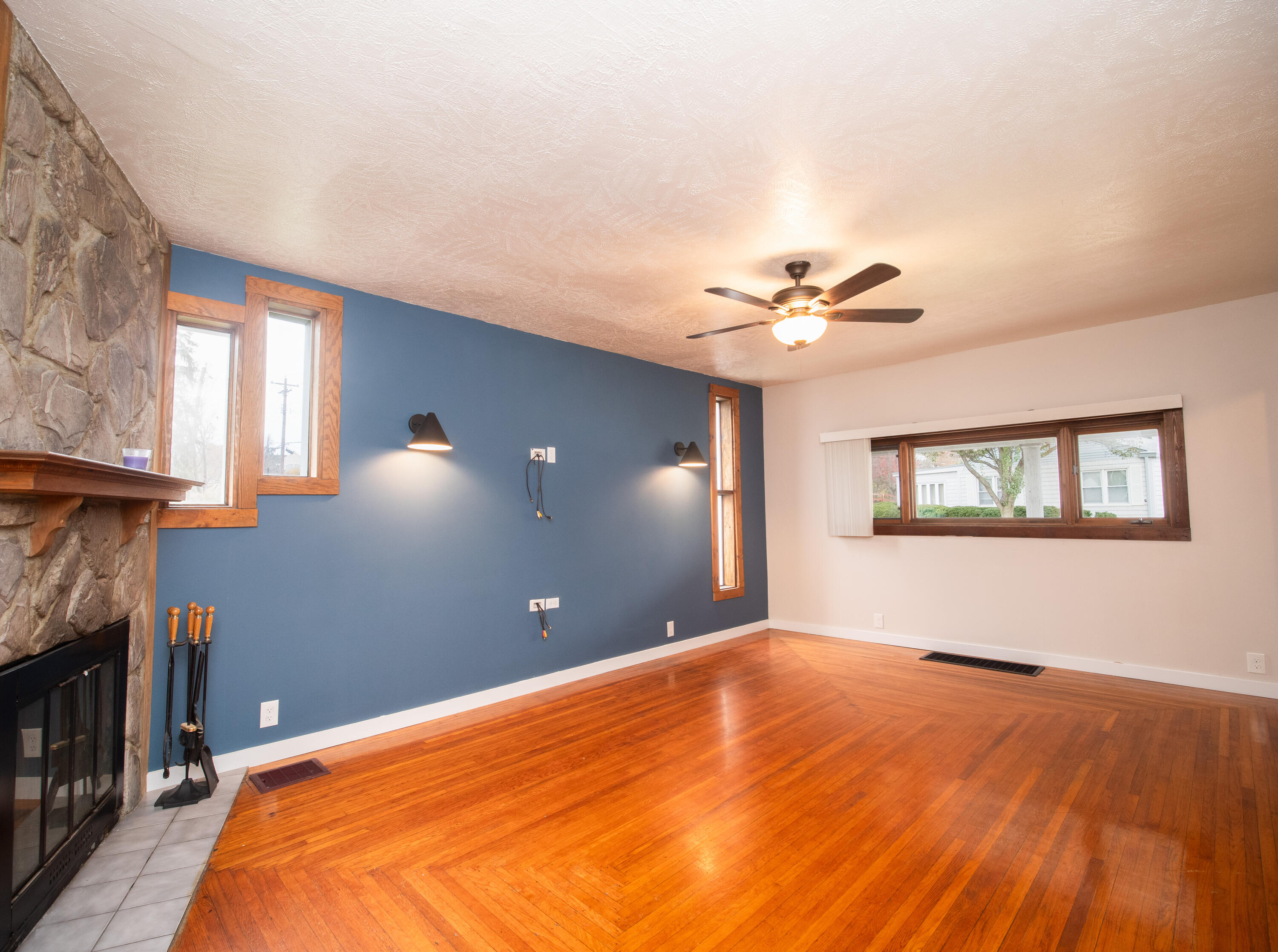 635 Western Reserve Road