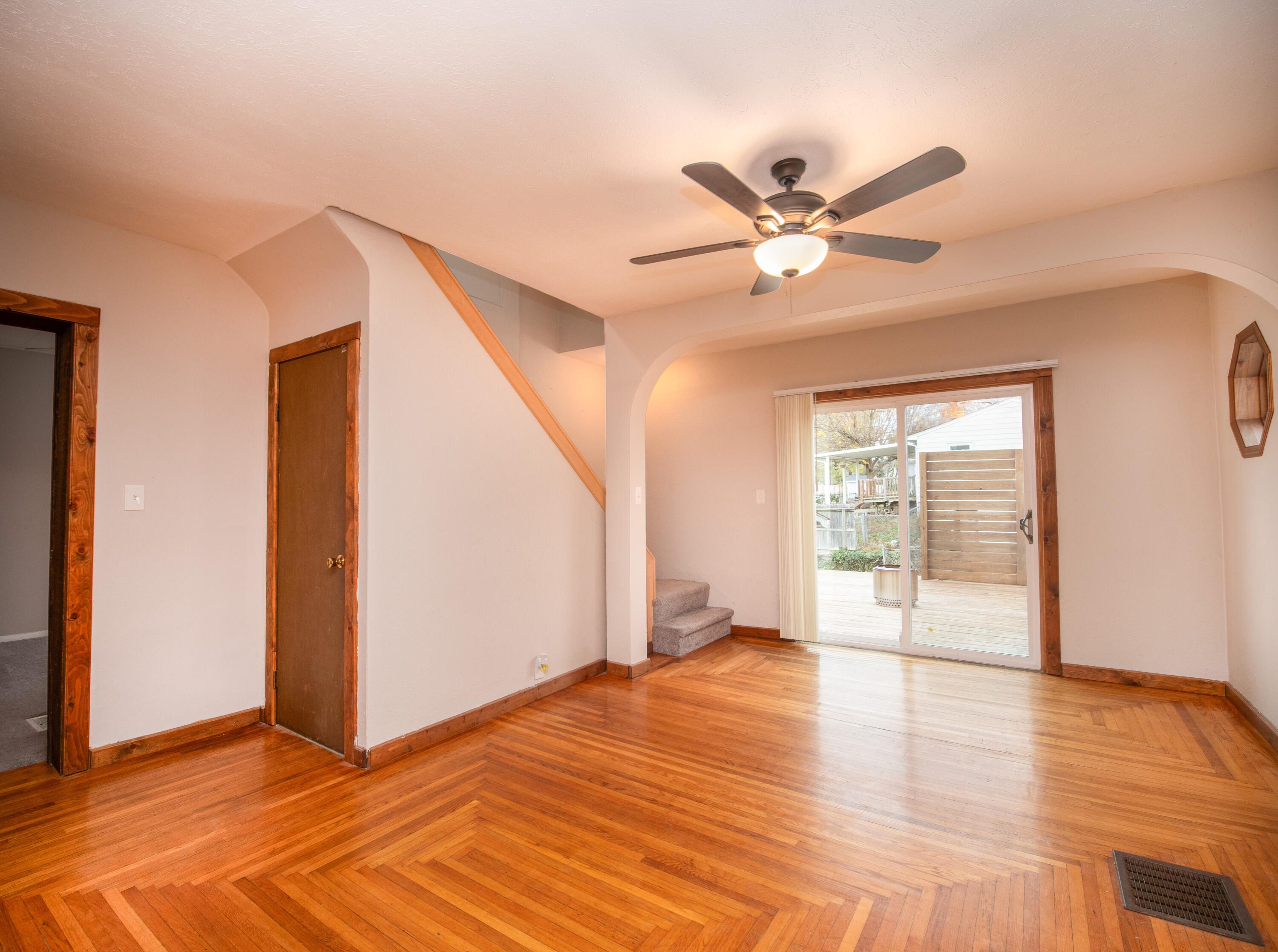 635 Western Reserve Road