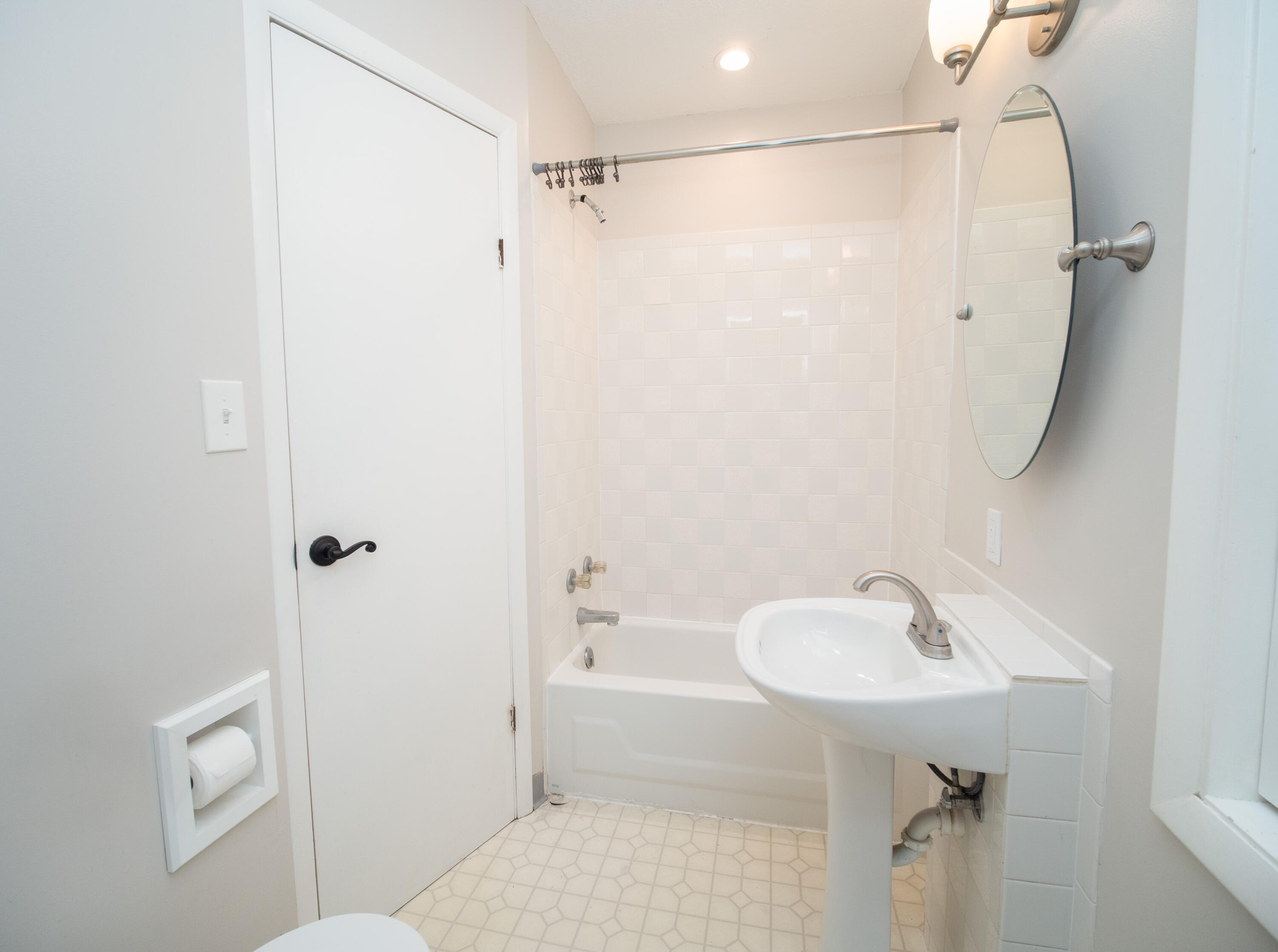 635 Western Reserve Road