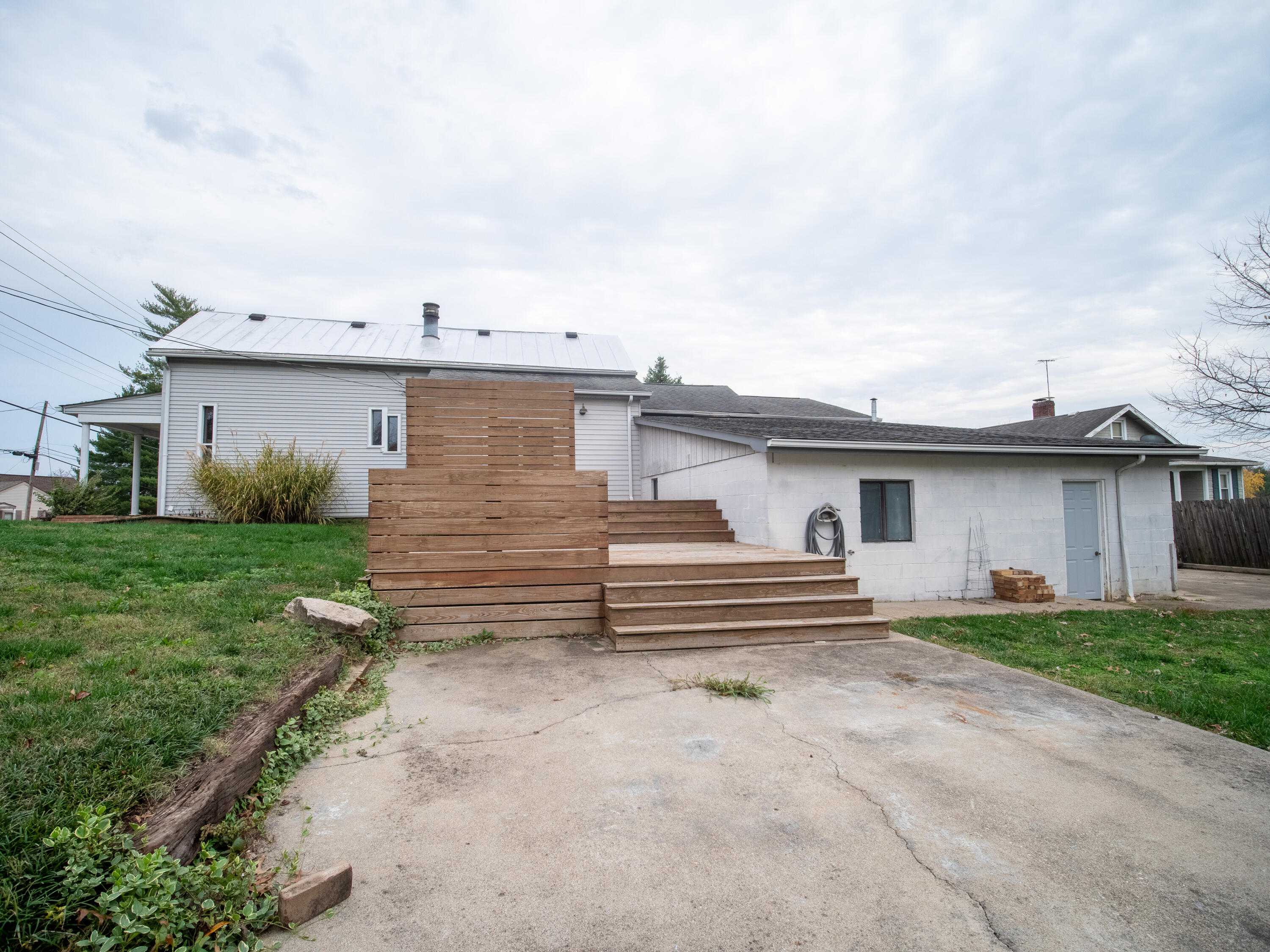 635 Western Reserve Road