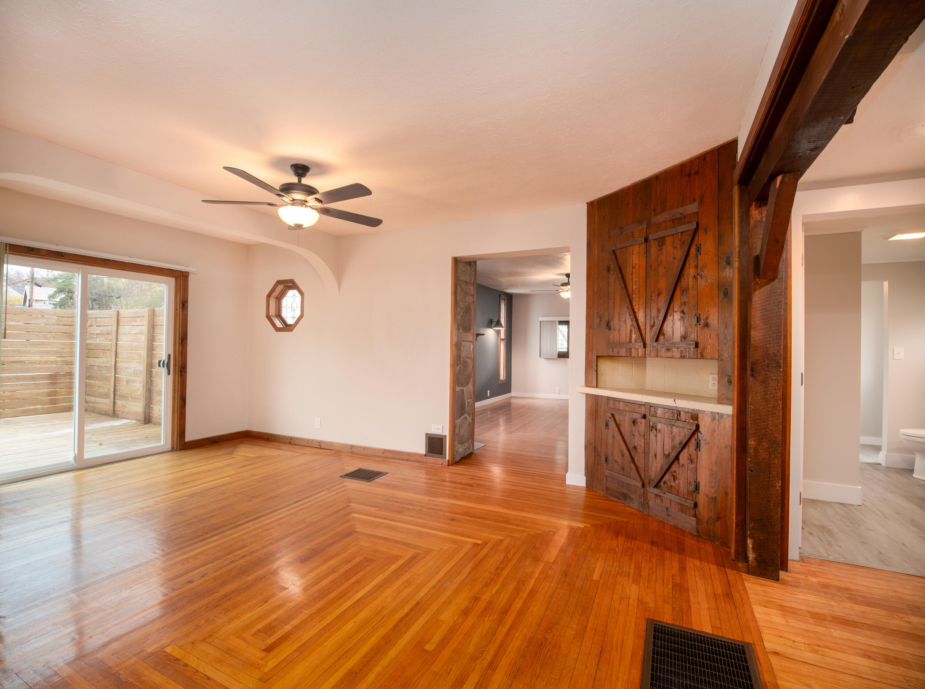 635 Western Reserve Road