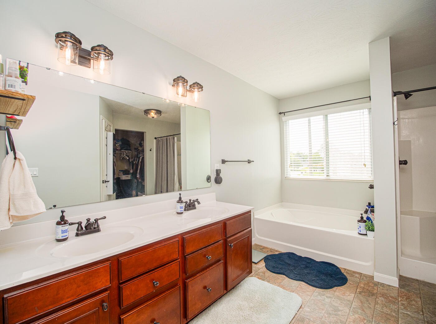 1014 Cherryknoll Court