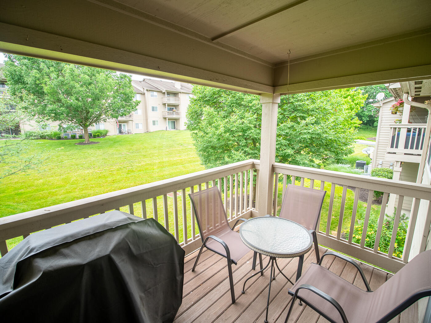 2324 Northmoor Lane, 208