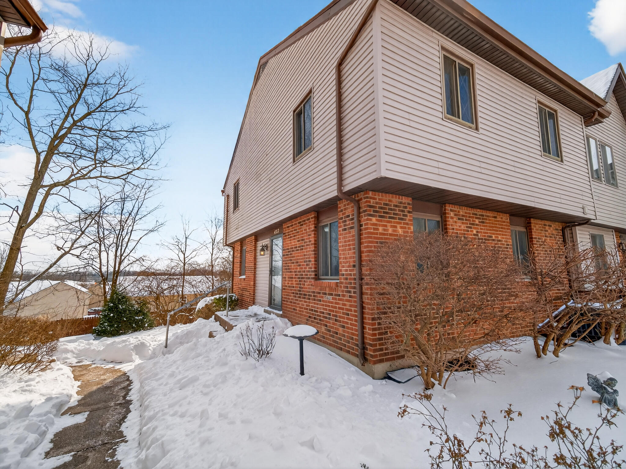 4312 Cobblewood Court